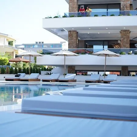 Agnes Deluxe Hotel Pefkochori