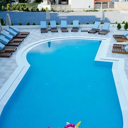 Hotel Agnes Deluxe 3*