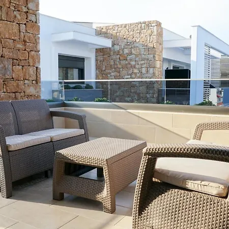 Hotel Agnes Deluxe 3*