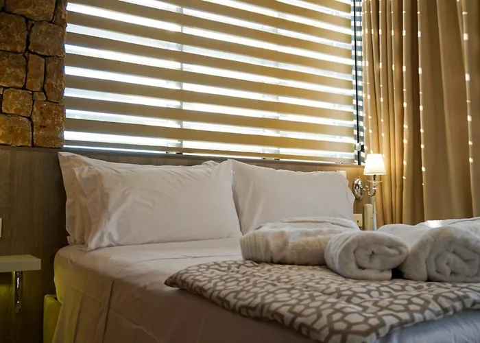 Hotell Agnes Deluxe 3*