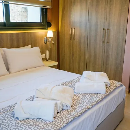 Agnes Deluxe Hotel