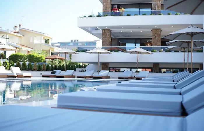Agnes Deluxe Hotel Pefkochori