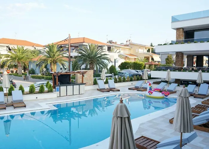 Agnes Deluxe Hotel 3*