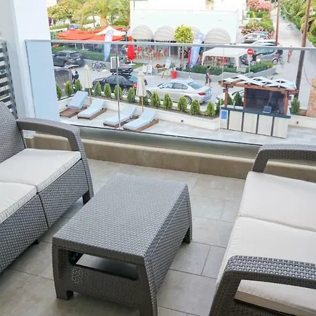 Agnes Deluxe פפקוהורי