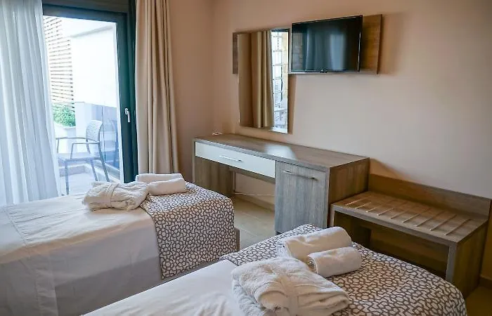 Agnes Deluxe Hotel Pefkochori